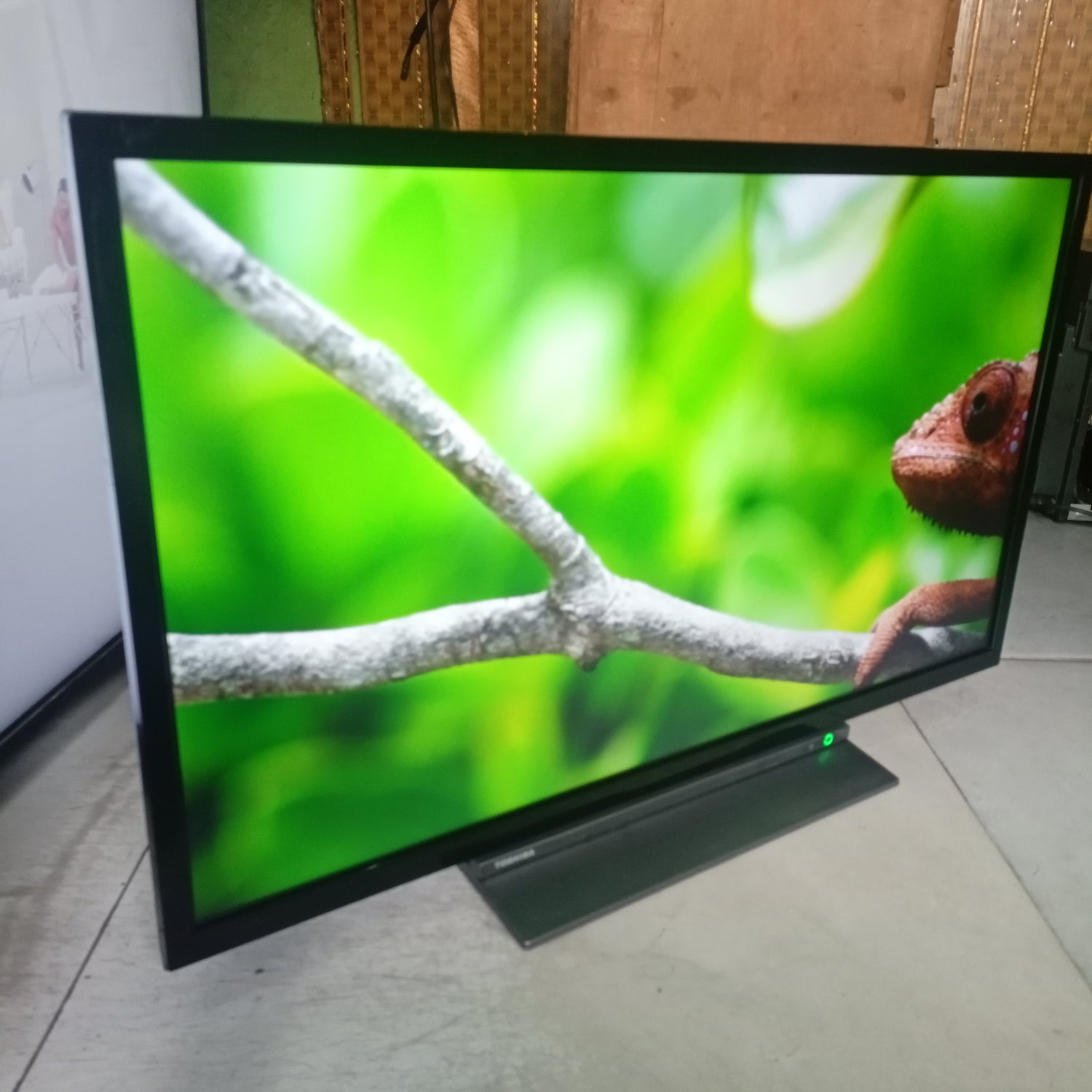 Toshiba 32 inch Foreign Used Television