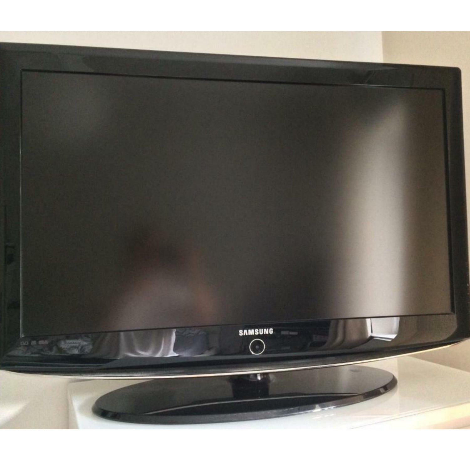 Samsung 37 inch Full HD LCD TV - Foreign Used 