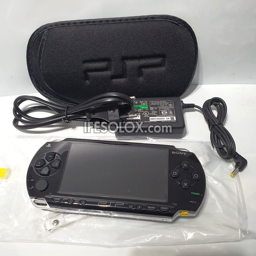 PlayStation Portable PSP 1000 series Game Console with 16GB Memory Stick and 15 Games (Black) - Foreign Used