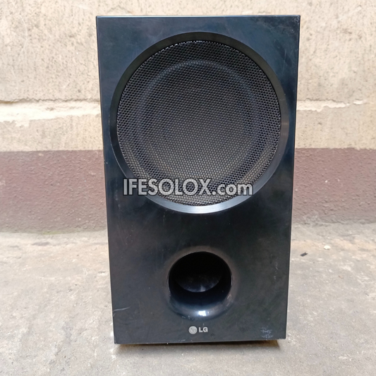 LG SH96TZ-W 3 ohms Home Theater Passive Subwoofer - Foreign Used