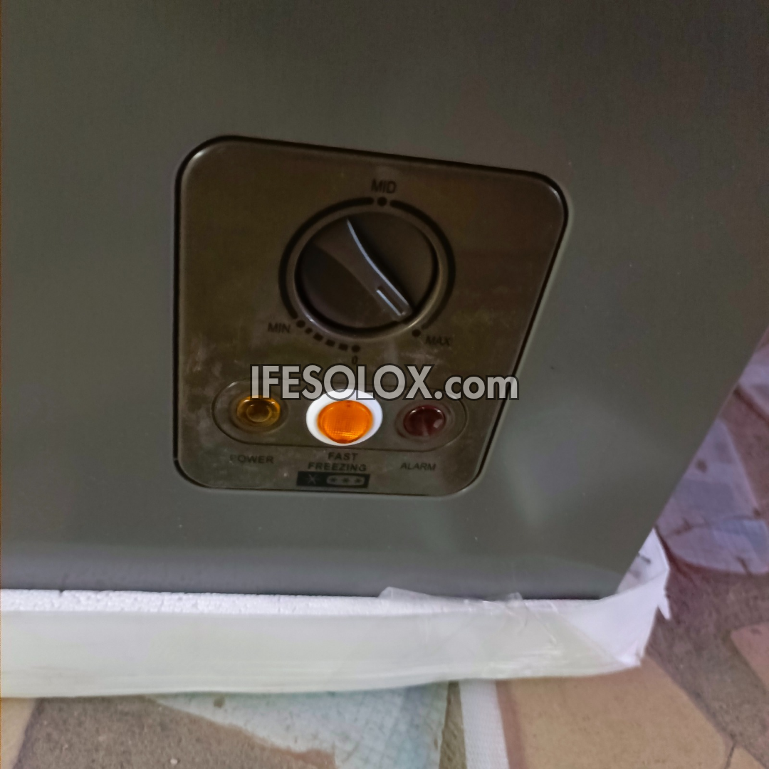 Hisense FC91DD 702L Congélateur coffre à double porte à congélation rapide - Tout neuf 