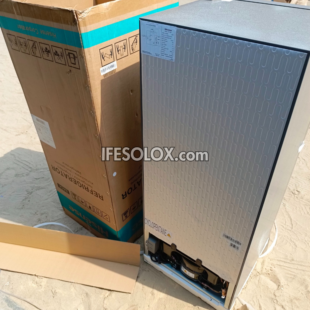 Réfrigérateur Hisense REF 172DR 124L Double Porte Congélateur Supérieur + Garantie 1 An - Neuf 
