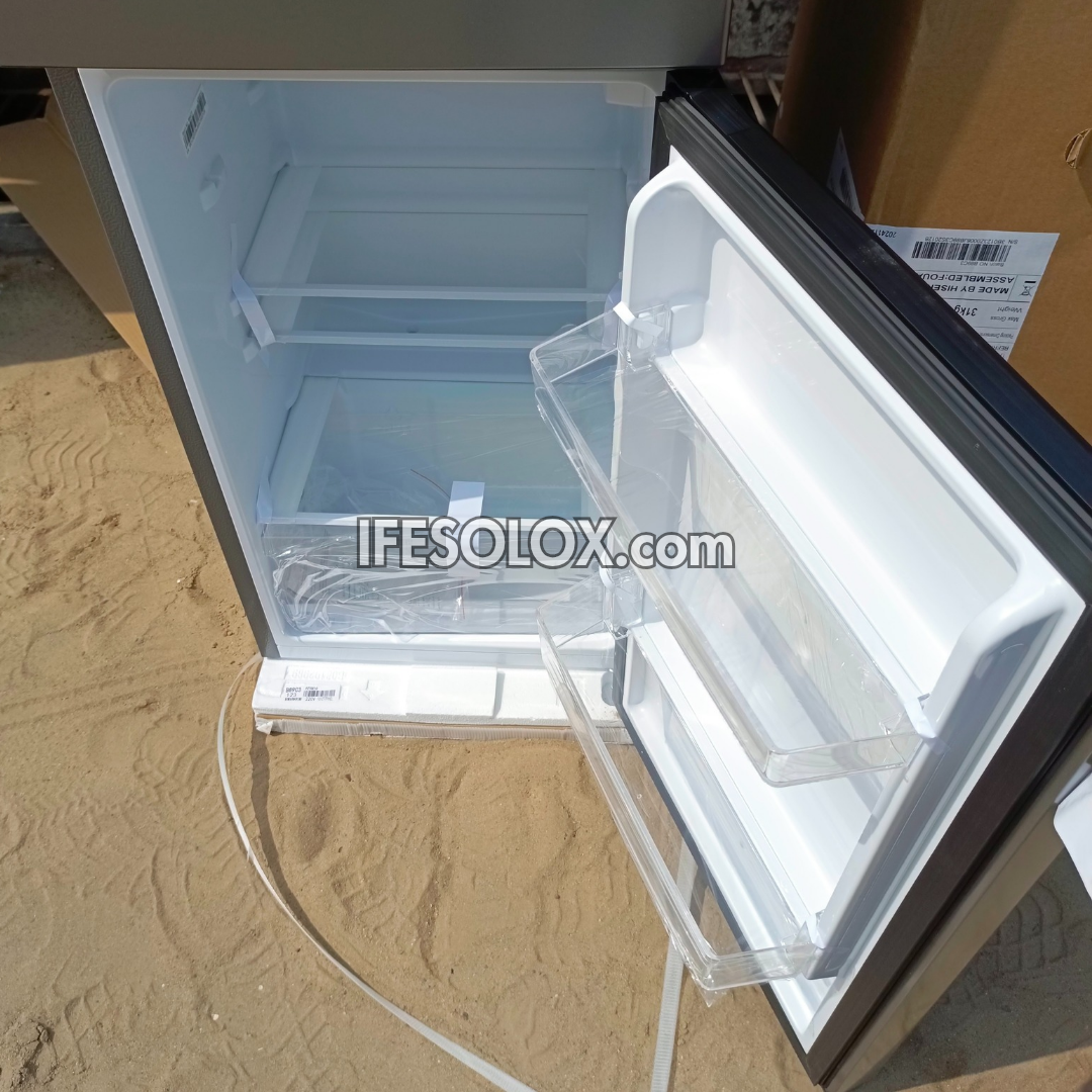 Réfrigérateur Hisense REF 172DR 124L Double Porte Congélateur Supérieur + Garantie 1 An - Neuf 