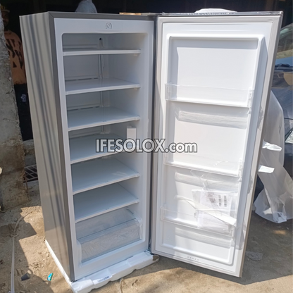 Hisense RS-189DR Congélateur vertical à porte simple 190 L + 1 an de garantie - Neuf