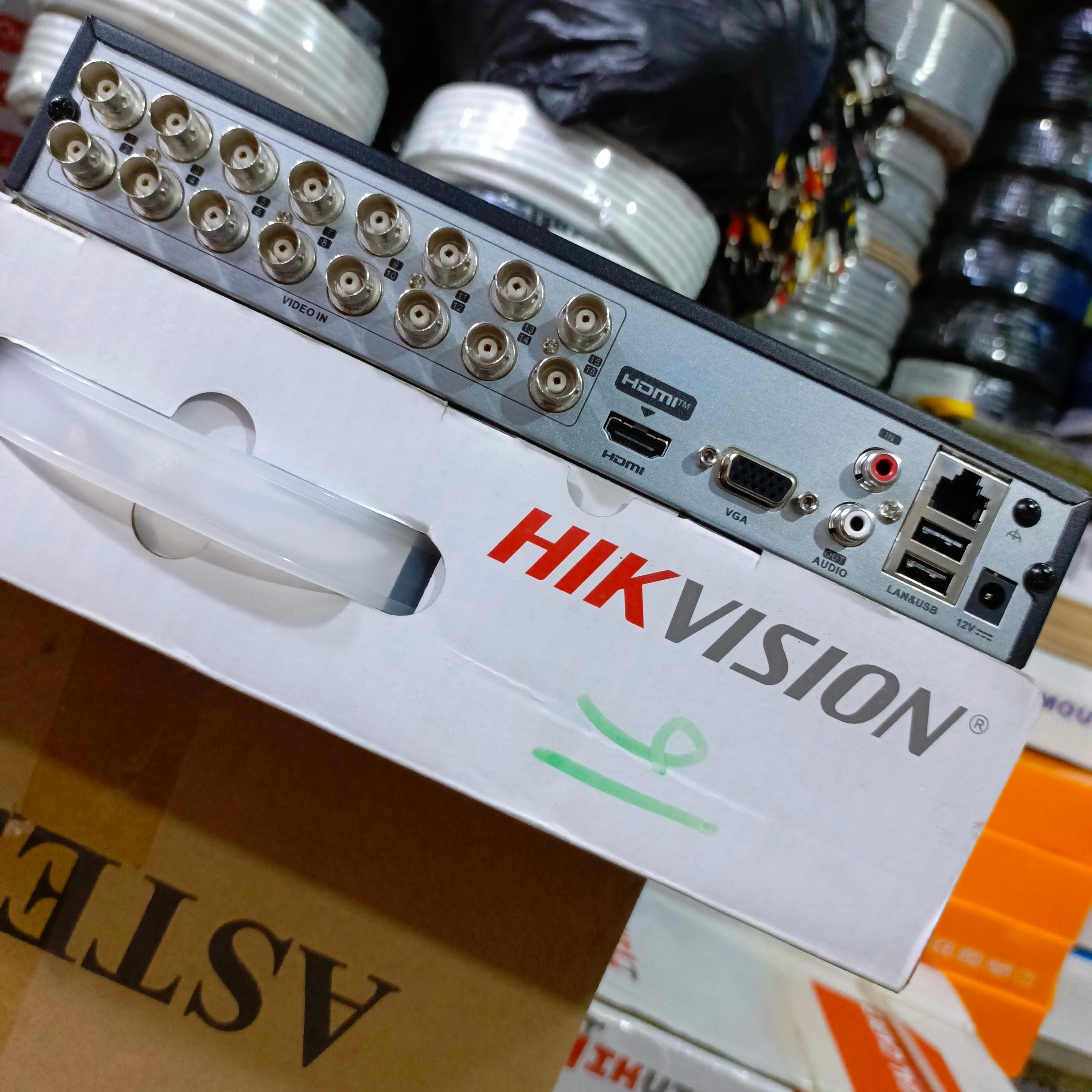 Hikvision ds store 7200 16 channel