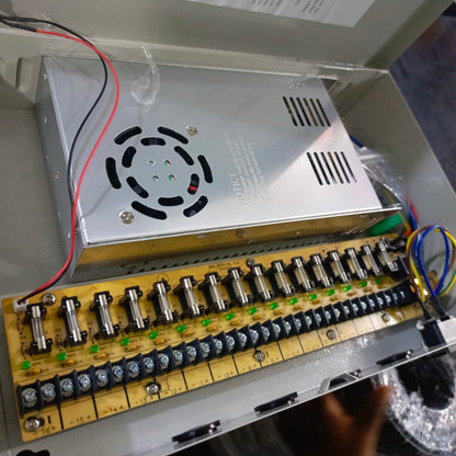 GENERIC 16-Way CCTV Power Supply Box - Internal component view