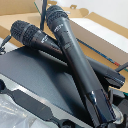 Max MK-II Dual (2-Way) Dynamic Wireless Vocal Microphone - Closer View 