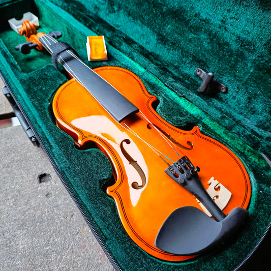 Kit de démarrage pour violon de concert Yamaha 1/4 pour étudiants avec archet, mentonnière, colophane et un étui rigide léger - Tout neuf