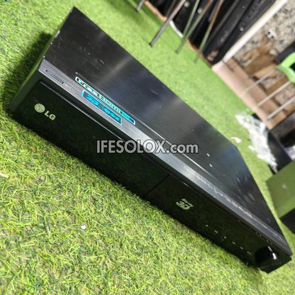 LG HB906SB 5.1Ch 1100 Watts Blu-ray 3D DVD Home Theater Machine Head (USB, FM, Aux, Optical in) - Foreign Used