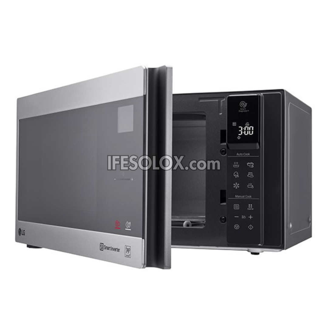 LG MS4295CIS NeoChef 1200W 42L Smart Inverter Microwave Oven - Brand New