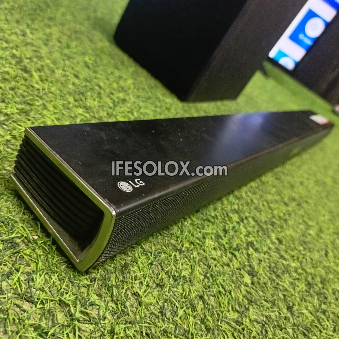 LG SH4 2.1Ch 300W Bluetooth Sound Bar with Wireless Subwoofer (USB, HDMI In/Out, Aux) - Foreign Used