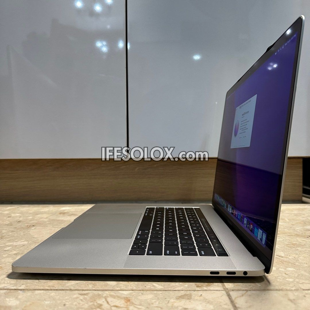 MacBook Pro 2016 15" Retina Display Laptop with Intel Core i7 6th Gen, 16GB DDR3 RAM, 256GB SSD - Foreign Used
