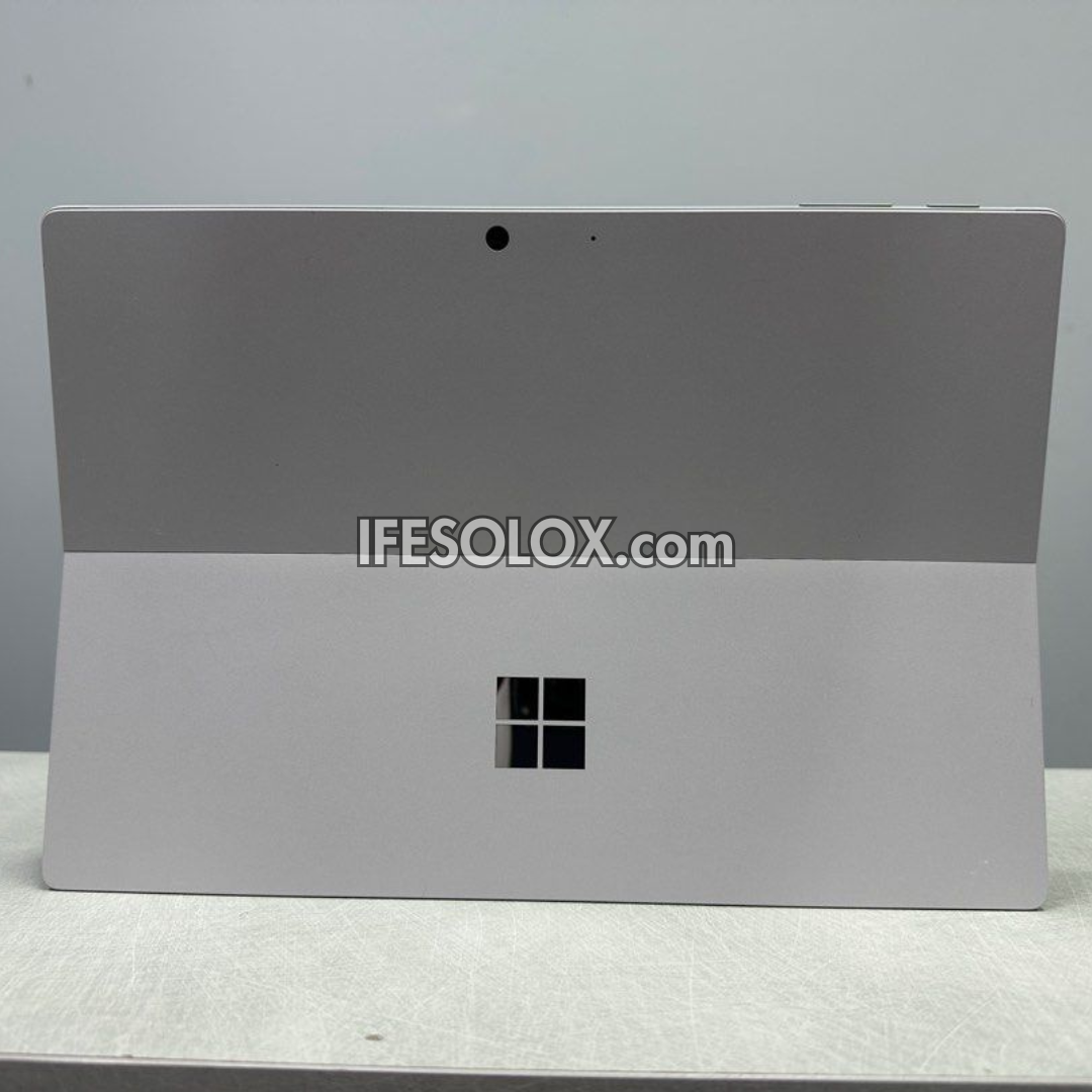 Microsoft Surface Pro 7+ 12.3" Tablet with Type Cover, Intel Core i5 11th Gen, 8GB DDR4 LPRAM, 128GB SSD - Foreign Used