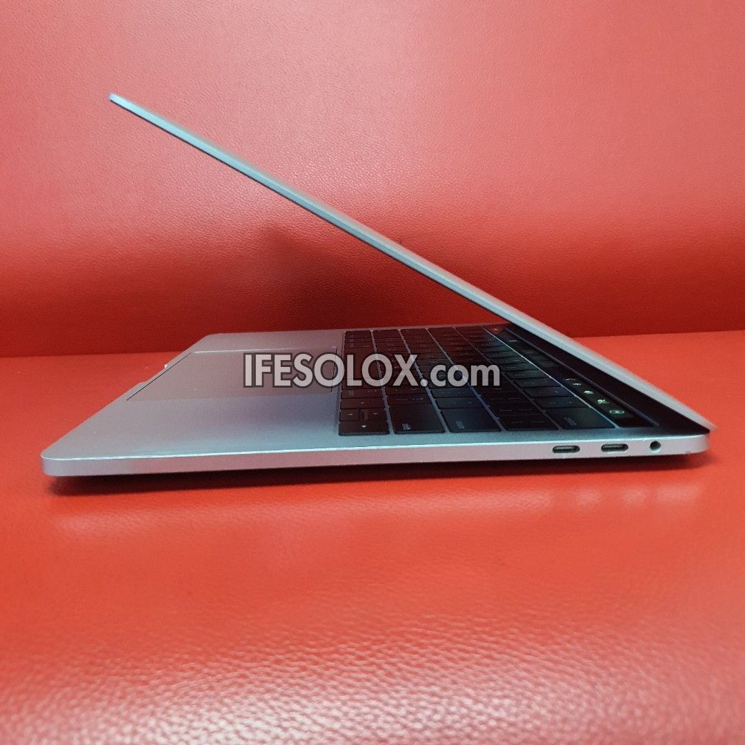 MacBook Pro 2019 13.3" Retina Display Laptop with Intel Core i5 8th Gen, 8GB DDR3 RAM, 256GB SSD - Foreign Used