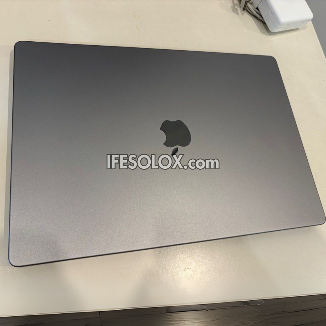 MacBook Pro 2021 16" Liquid Retina Display Laptop with Apple M1 Pro, 16GB DDR5 RAM, 1TB SSD - Foreign Used