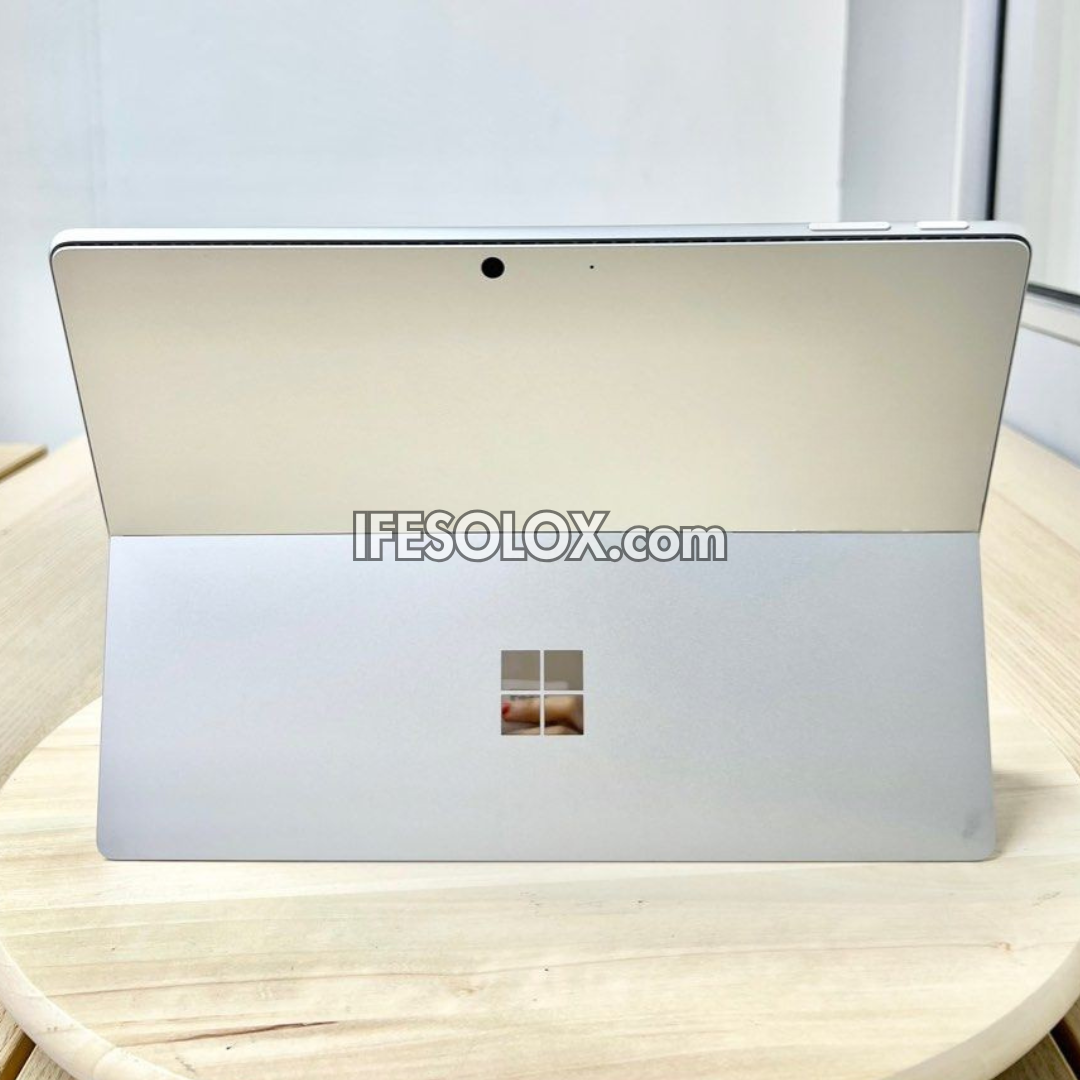 Microsoft Surface Pro 11 13" Tablet with Flex Keyboard, Snapdragon X Plus, 16GB DDR5 RAM, 256GB SSD - Foreign Used
