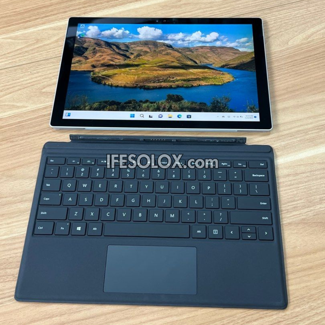 Microsoft Surface Pro 4 12.3" Tablet with Type Cover, Intel Core i5 6th Gen, 8GB RAM, 256GB SSD - Foreign Used