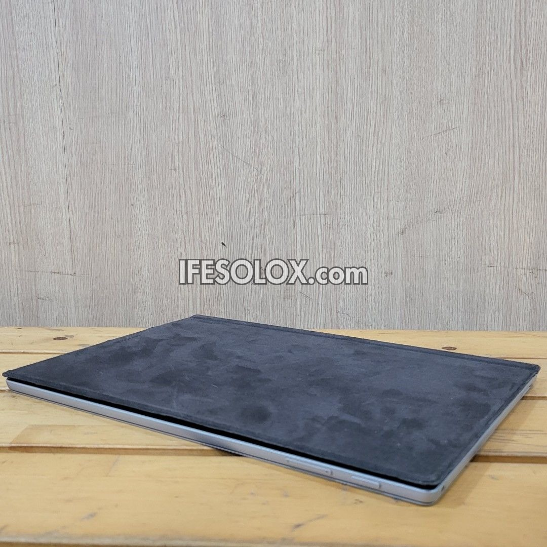 Microsoft Surface Pro 5 12.3" Tablet with Type Cover, Intel Core i5 7th Gen, 8GB DDR4 RAM, 128GB SSD - Foreign Used