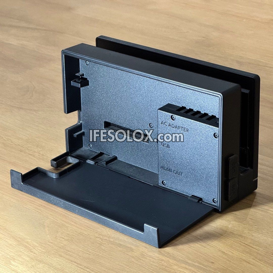 Nintendo Switch V1 Portable Video Game Console with 32GB Memory and 10 Games - Foreign Used