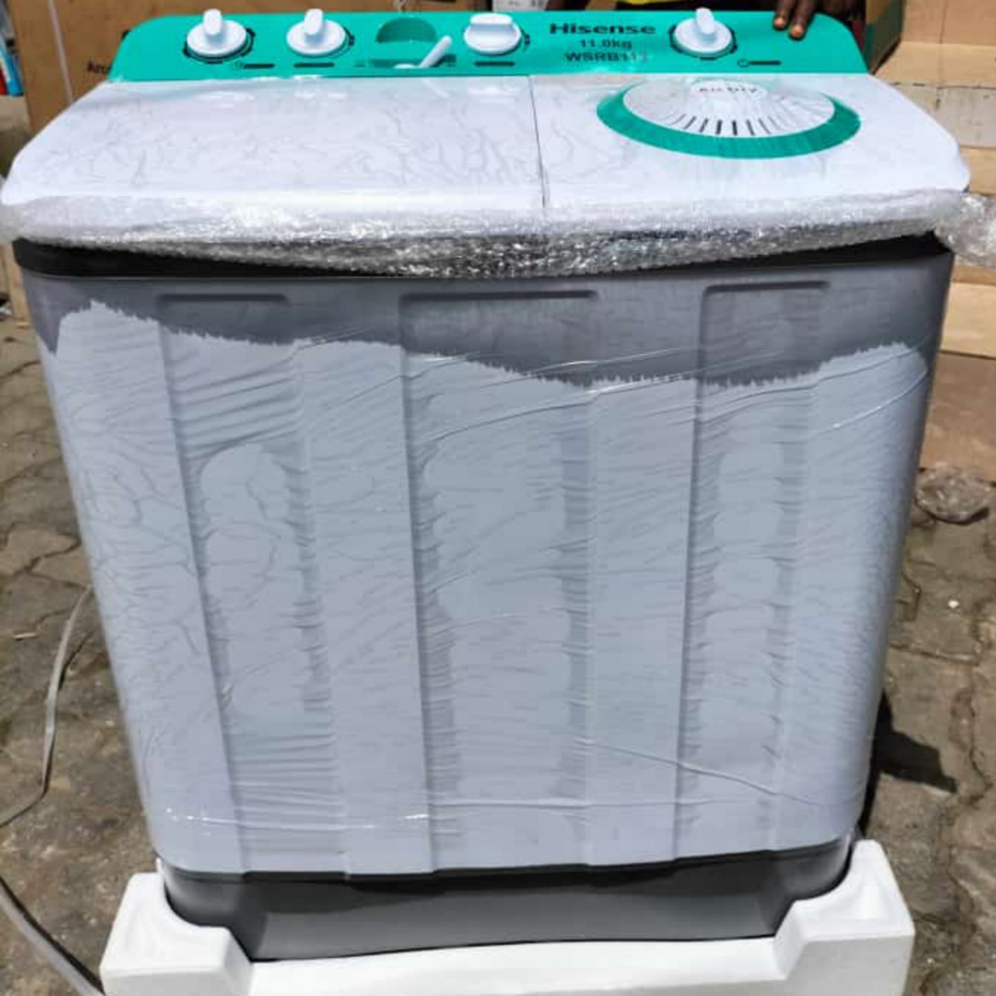 Hisense WSRB113 11kg Twin Tub Semi-automatic Top load Washing Machine + Spin Dryer - Brand New