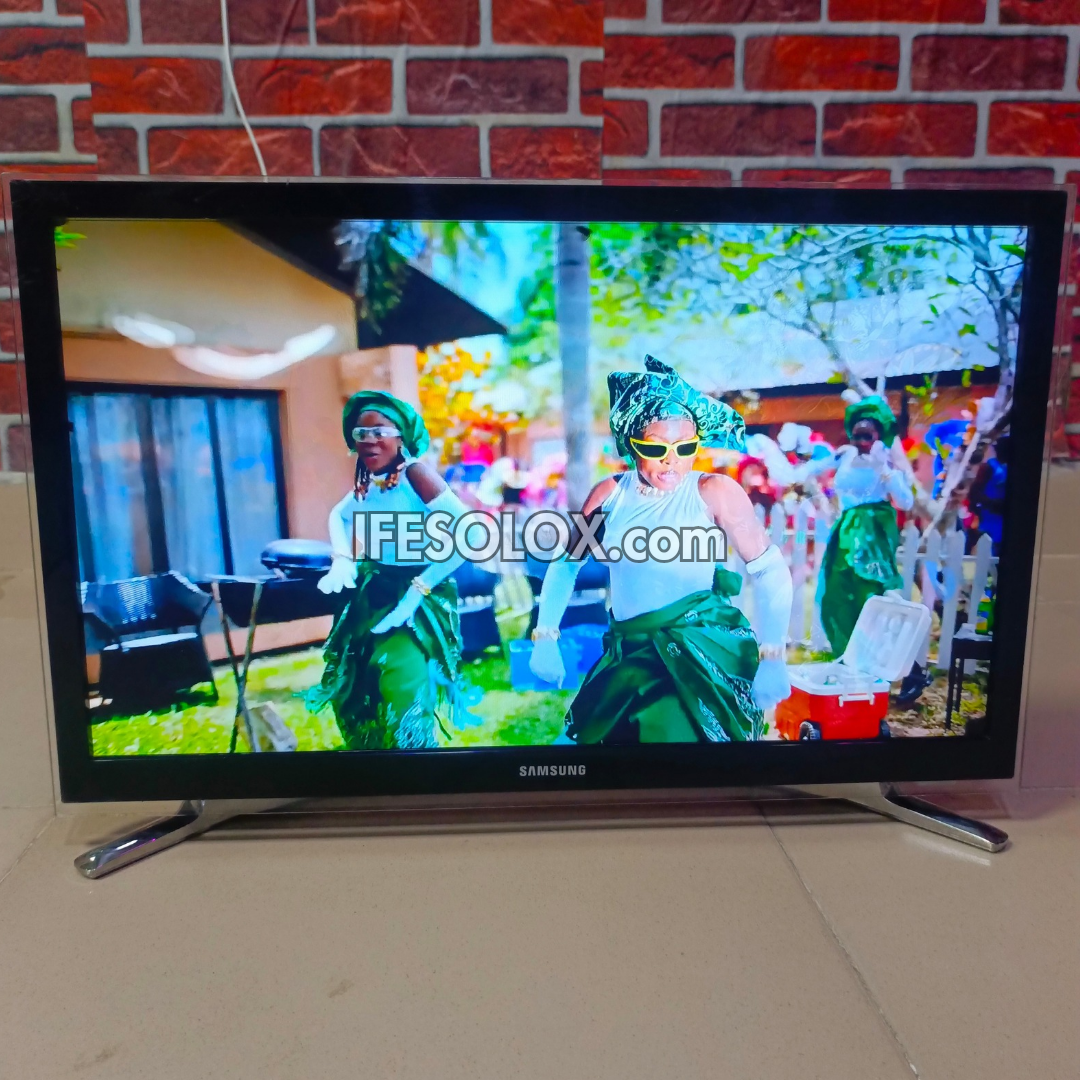 SAMSUNG 22 Inch UE22H5600AK Series 5 Smart Full HD LED TV (Built-in WiFi, Screen Mirroring) - UK Used