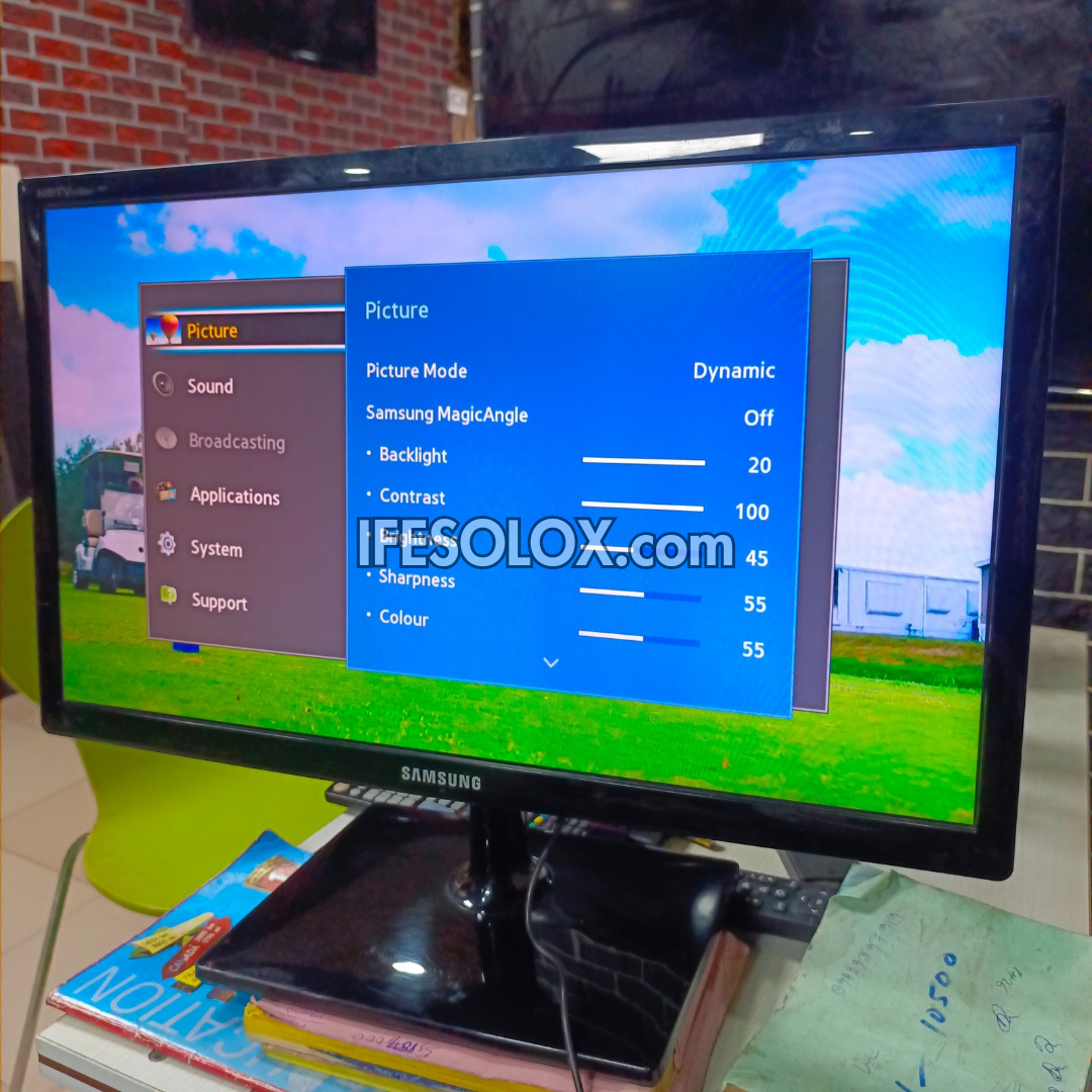 SAMSUNG 24 Inch LT24C350 Full HD LED TV (DC-14V Powered) - UK Used