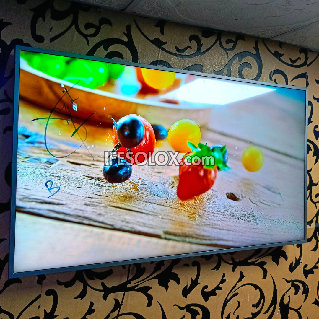 SAMSUNG 50 Inch UE50RU7400 Series Crystal UHD Smart 4K TV (Bluetooth, WiFi Miracast, AirPlay) - UK Used
