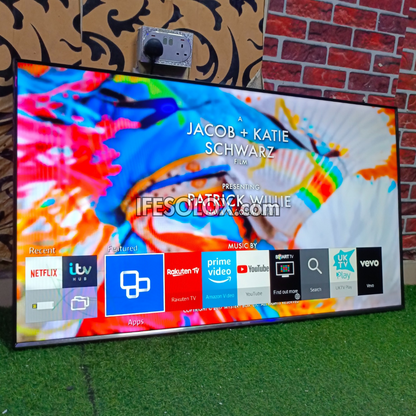 SAMSUNG 55 pouces UE55J5500 Series 5 Smart TV LED Full HD (WiFi intégré, Miracast) - Utilisé au Royaume-Uni 