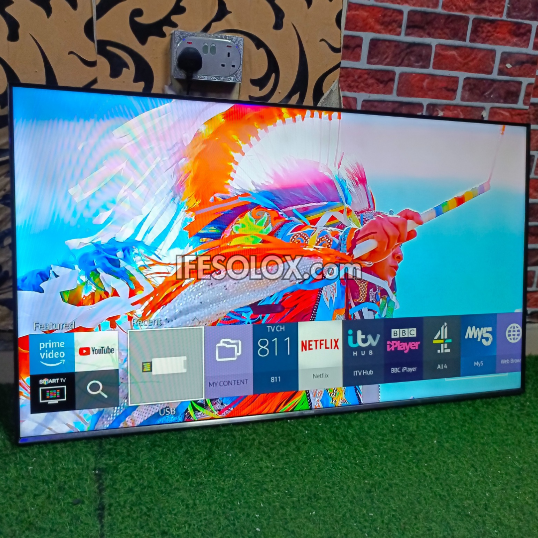 SAMSUNG 55 pouces UE55J5500 Series 5 Smart TV LED Full HD (WiFi intégré, Miracast) - Utilisé au Royaume-Uni 