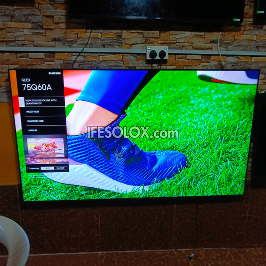 Téléviseur intelligent sans cadre Samsung QLED 75 pouces 75Q60A certifié True 4K UHD HDR10+ QLED - Occasion à l'étranger 
