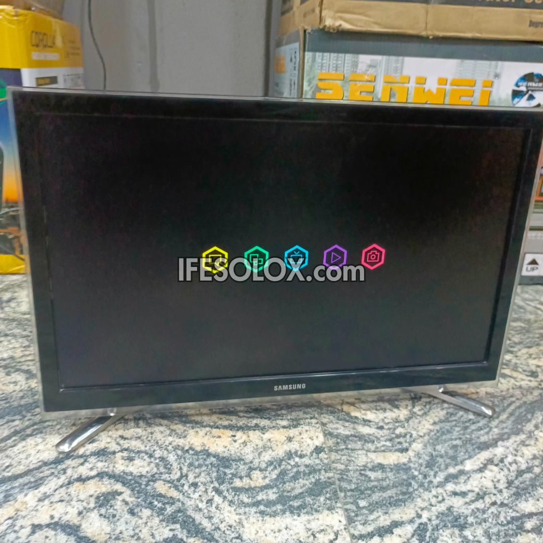 SAMSUNG 22 Inch UE22F5400AK Series 5 Smart Full HD LED TV (DC14V) + WiFi, YouTube, Miracast - UK Used