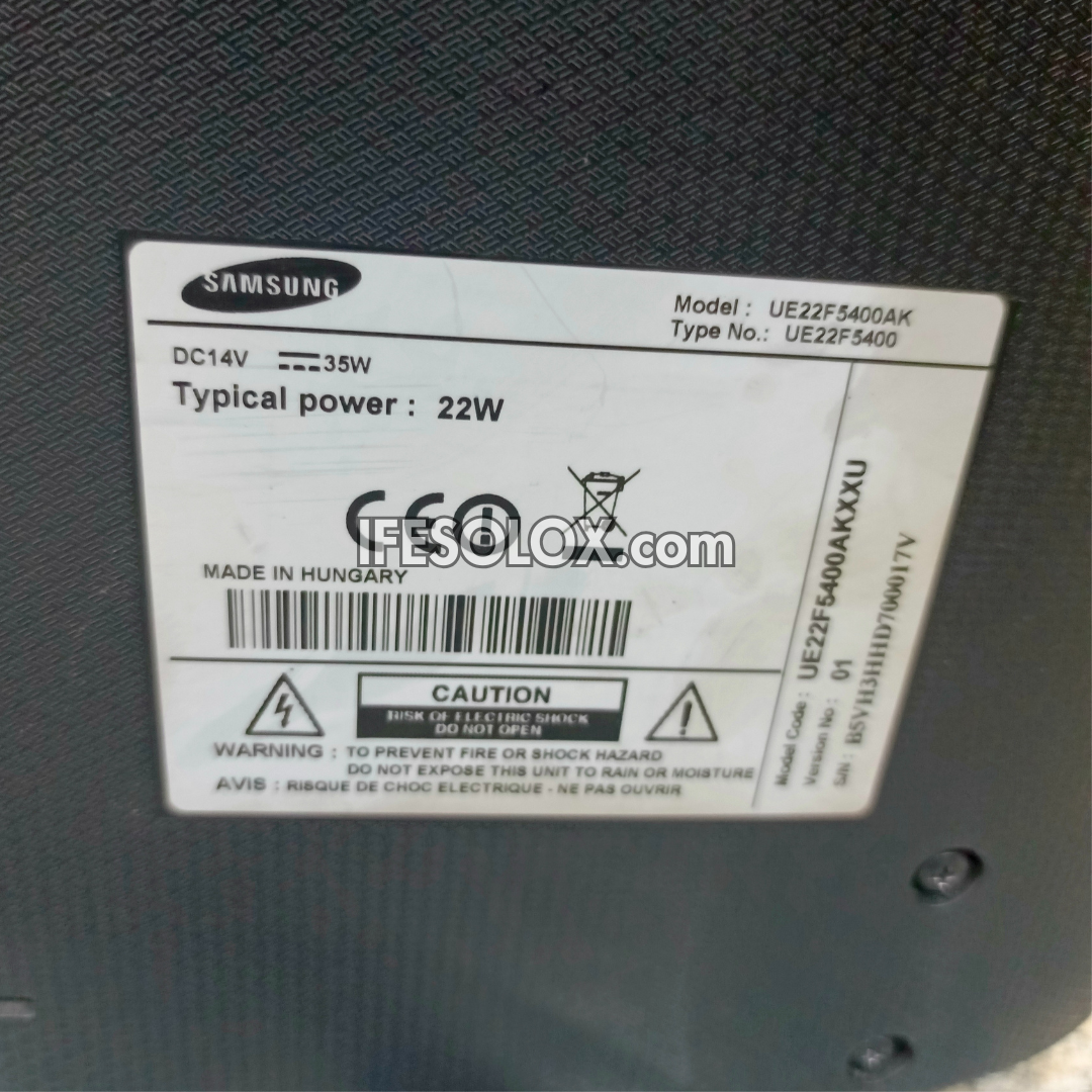 Samsung TV model UE22F5400AKXUA with label
