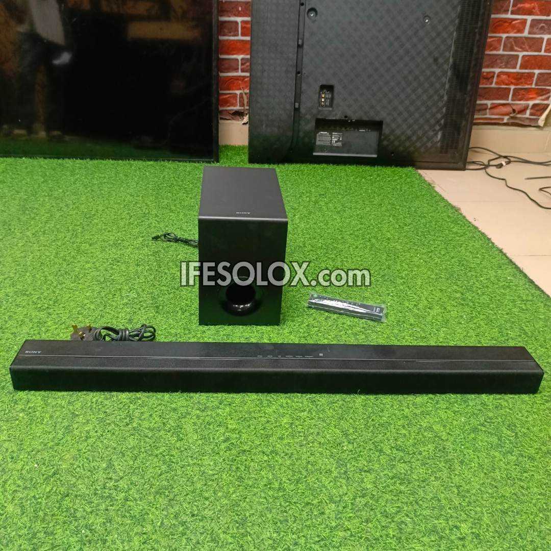 Barre de son Bluetooth compacte SONY HT-CT80 2.1 canaux 80 W avec caisson de basses filaire (entrée auxiliaire, optique, USB) - Occasion étrangère