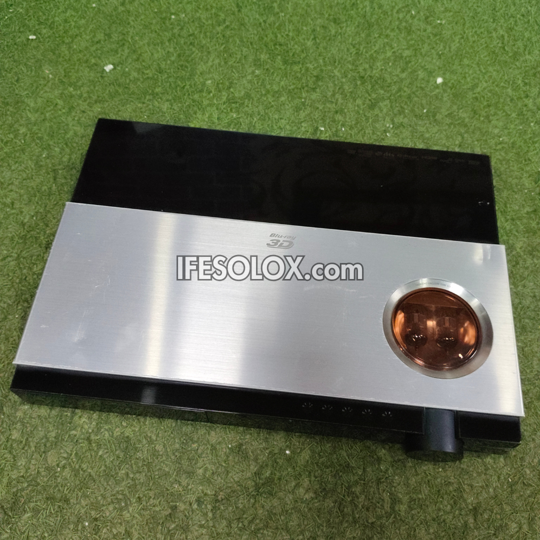Samsung BULB HT-F9750W 5.1Ch 1330watts Blu-ray 3D Hybrid Vacuum Bluetooth Home Theater Machine Head - Foreign Used