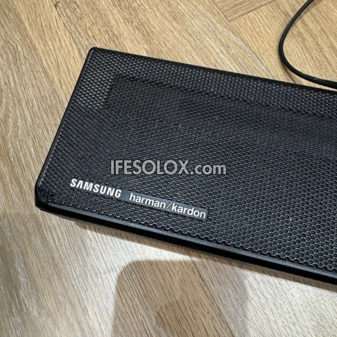 Samsung HW-Q60R 5.1Ch 360W Bluetooth 4K Sound Bar with Wireless Subwoofer, by HARMAN/KARDON - Foreign Used