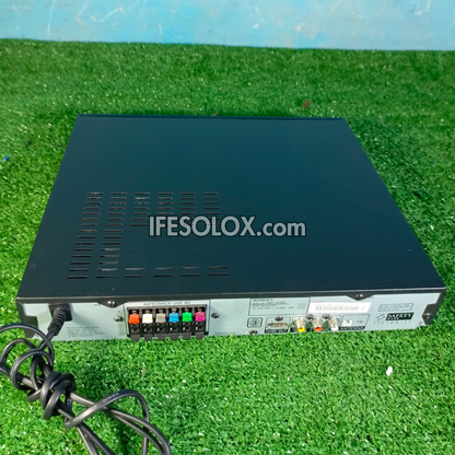 Sony DAV-DZ140 Système de cinéma maison DVD 5.1 canaux 300 watts - Occasion à l'étranger