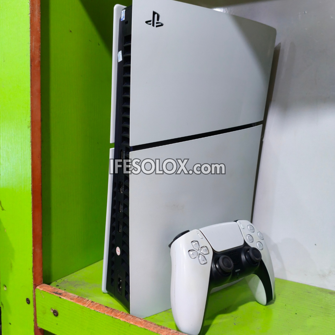 Sony PlayStation 5 (PS5) Slim Game Console with 1TB SSD, DualSense Controller and 6 Game Titles - Foreign Used
