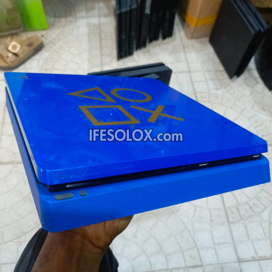 Sony Playstation 4 (PS4) Slim 1TB Limited Edition with 2 DUALSHOCK 4 Controllers and 20 Games - Foreign Used