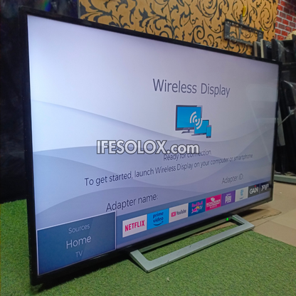 TOSHIBA 50 Inch Smart 4K UHD LED TV (Built-in WiFi, Wireless Display) - London Used