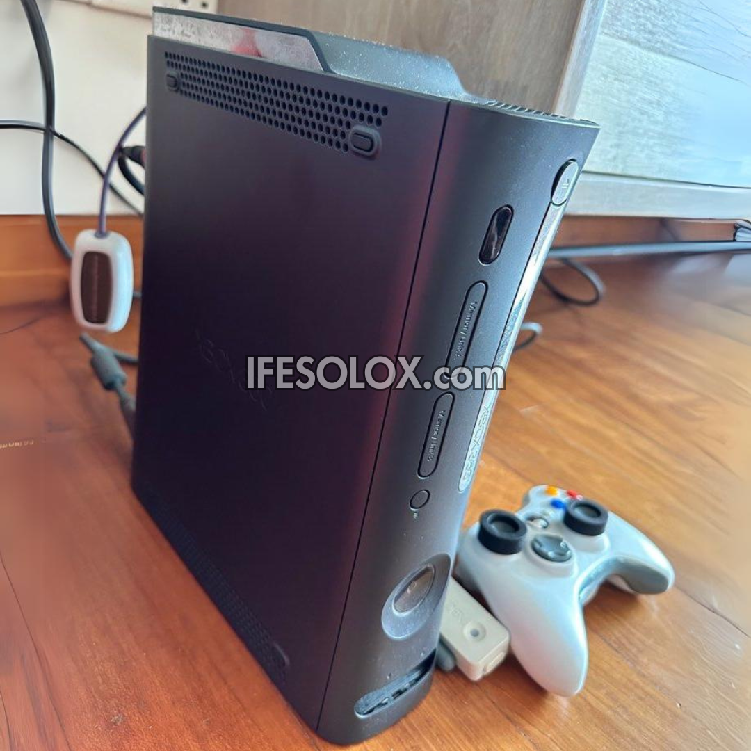 Microsoft XBOX 360 Elite 120GB Game Console Complete Set with 2 Wireless Controller and 12 Titles - Foreign Used