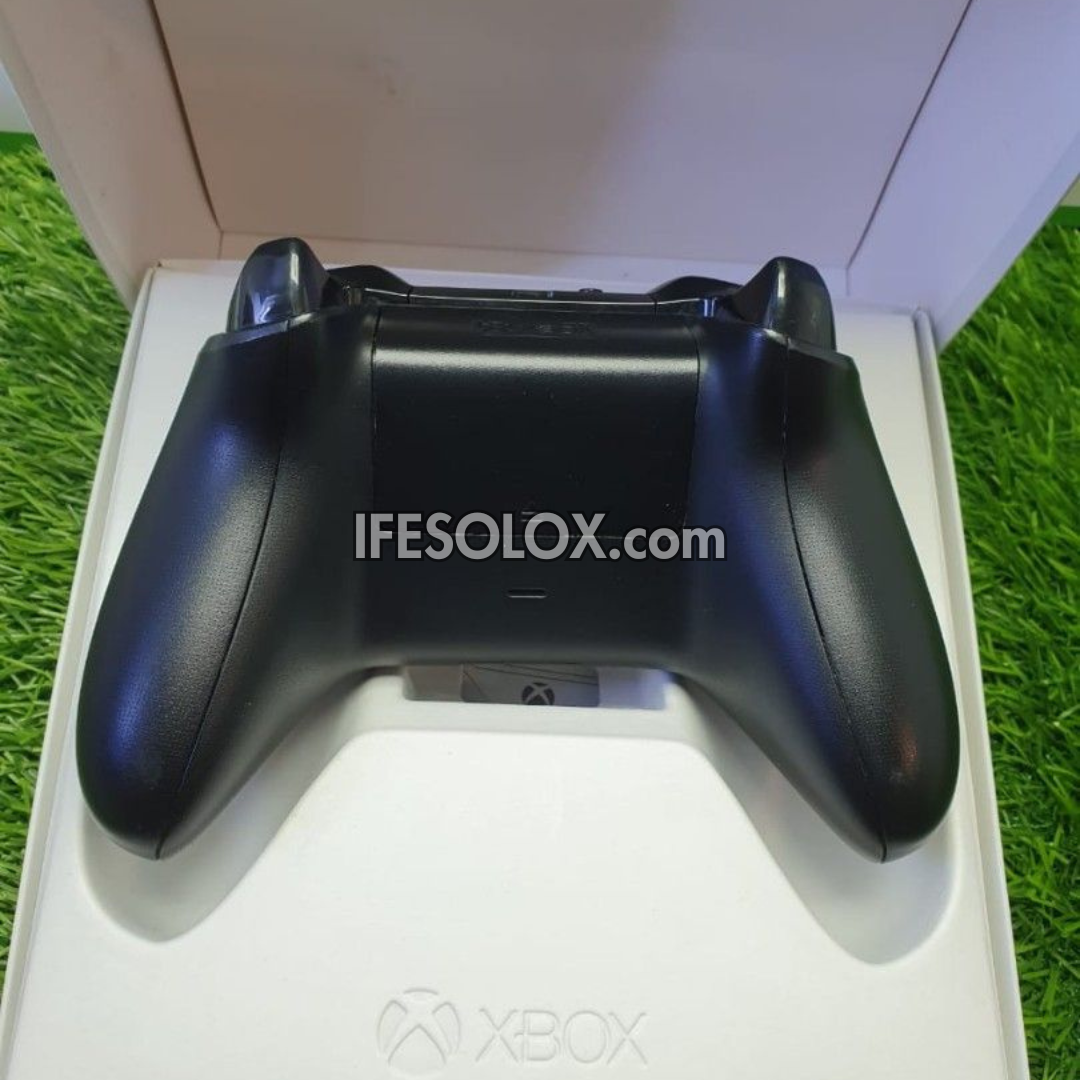 Microsoft XBOX ONE Game Controller (CARBON BLACK) - Brand New 
