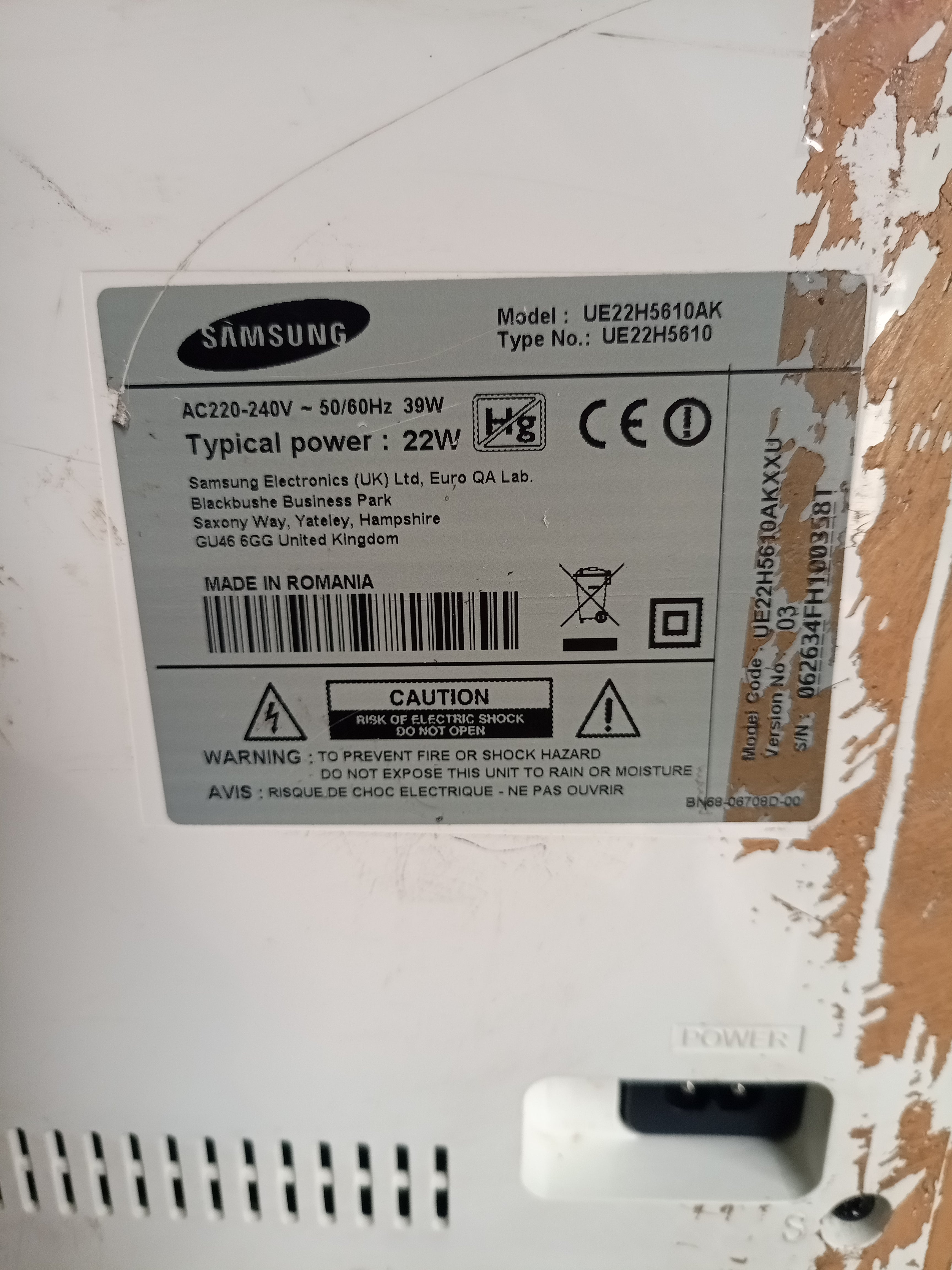 SAMSUNG 22 Inch UE22H5610AK Smart Built-in WiFi Full HD LED TV - Londo ...