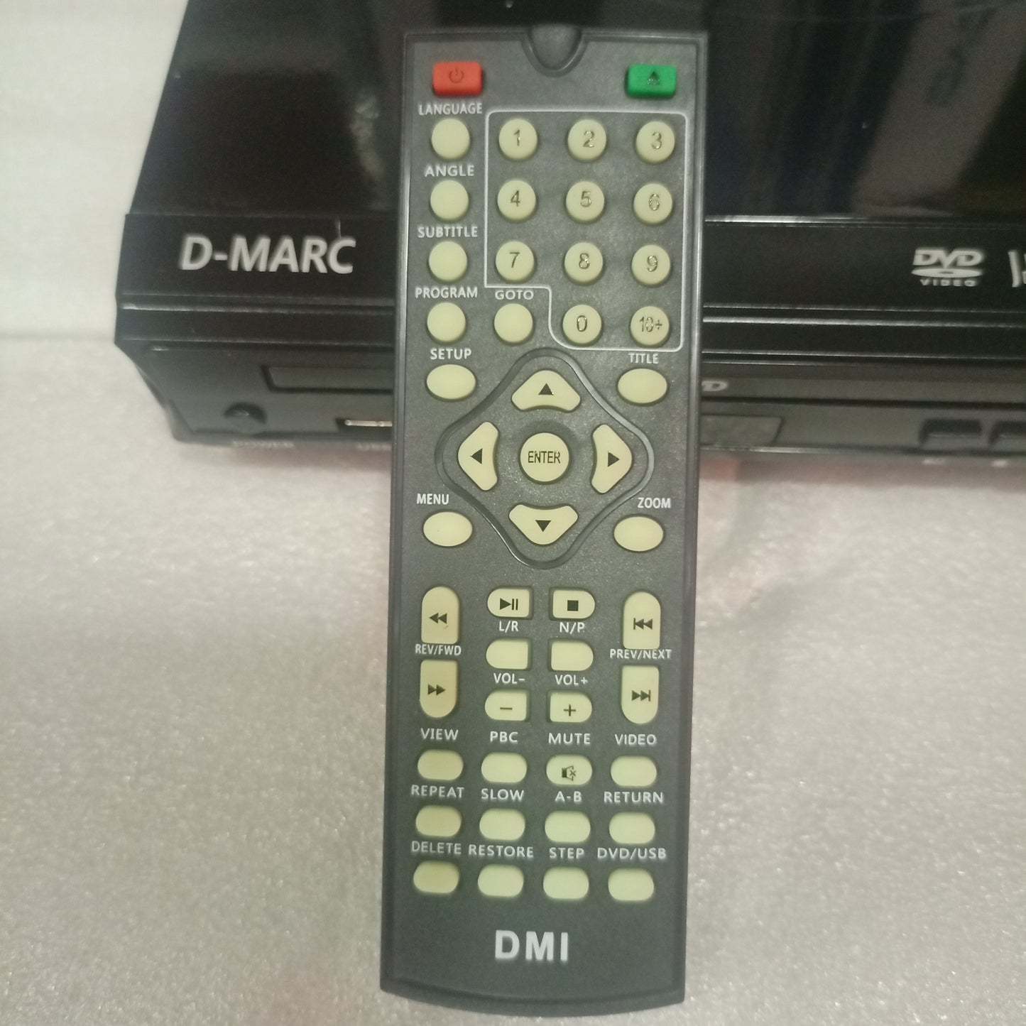 DMARC DMI-D8888 Multi-Playback HDMI DVD Player + HDMI Cable - Brand New
