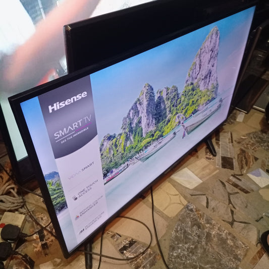 Hisense 40 inch VIDAA Smart Ultra HD LED TV (Netflix, YouTube) - UK Used