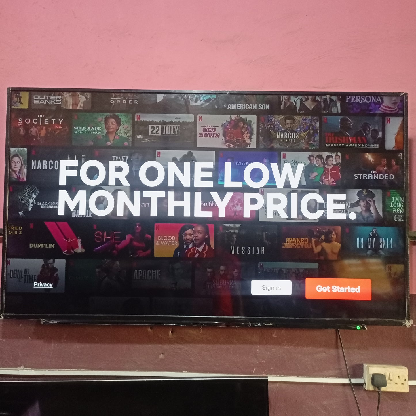 Toshiba 65 inch Satellite Smart 4K UHD LED TV + Netflix - Foreign Used