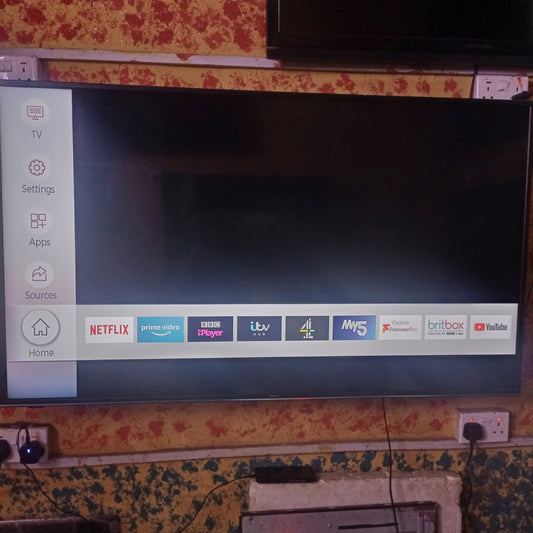 Hitachi 55 inch 55HK6100U Smart 4K UHD LED TV (Wireless Display, Netflix, YouTube) - Foreign Used