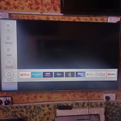 Hitachi 58 inch 58HK6100U Smart 4K UHD LED TV (Wireless Display, Netflix, YouTube) - Foreign Used