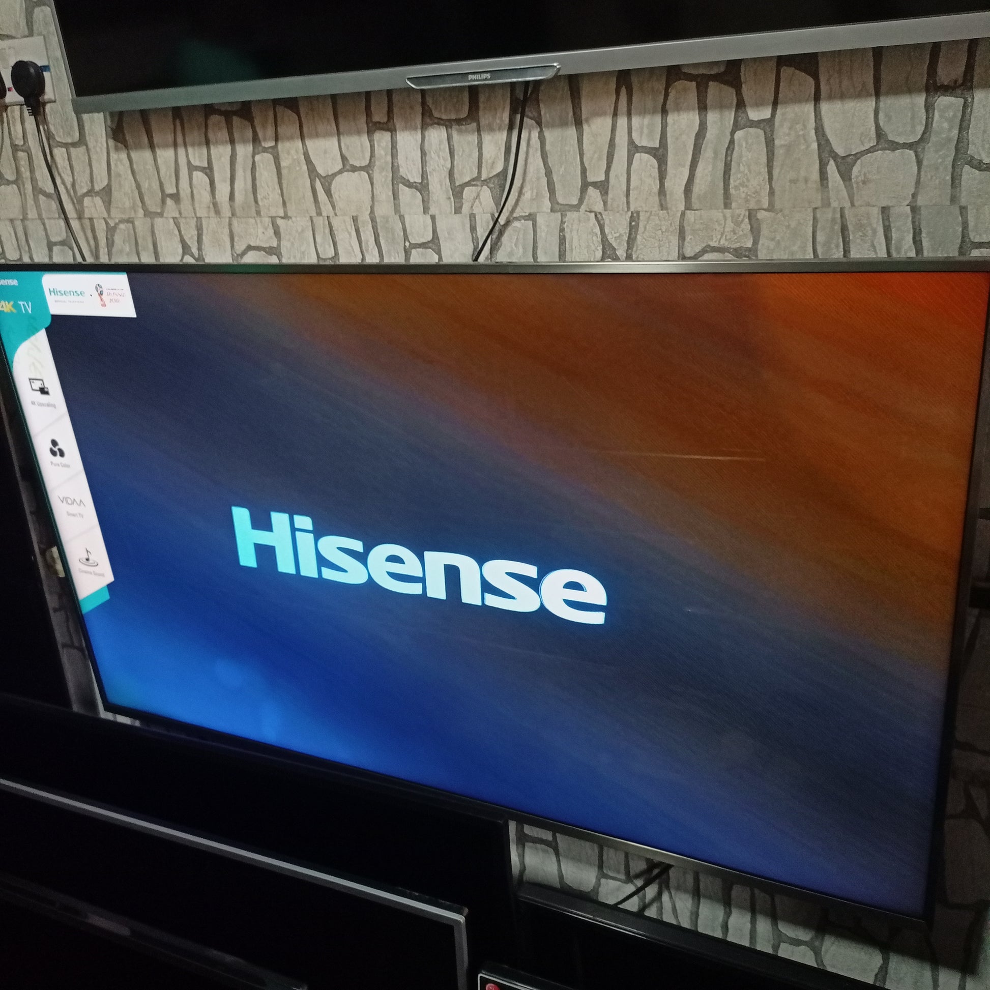 Hisense 55 inch VIDAA Smart 4K UHD LED TV (Miracast) - Foreign Used