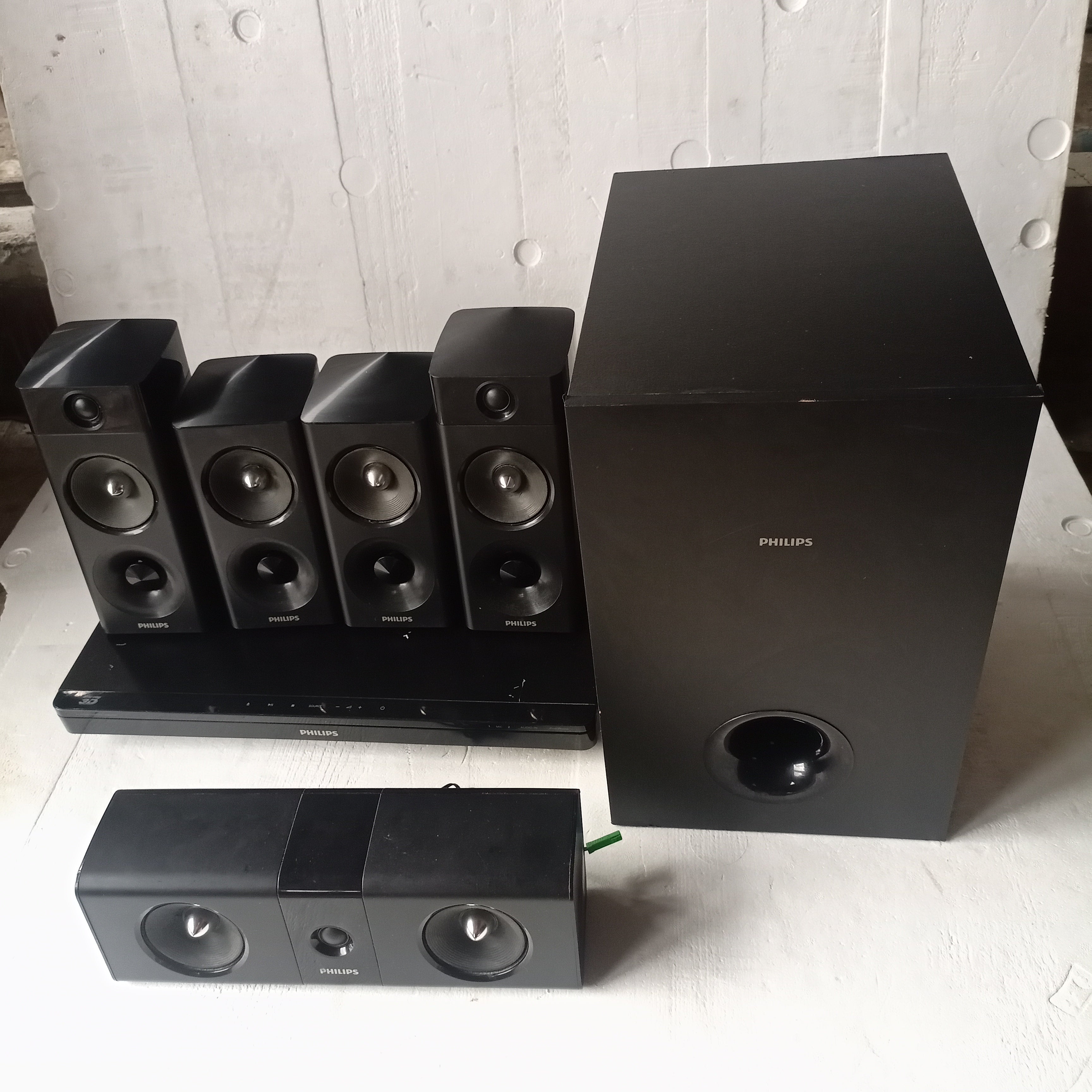 Philips subwoofer hot sale system