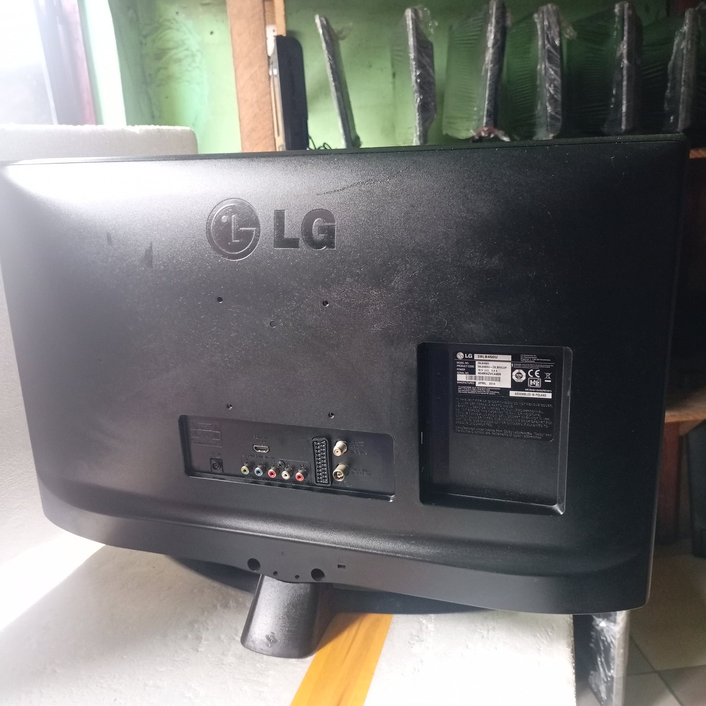 LG 28 Inch 28LB450U Full HD 1080p Satellite LED TV (DC-19V) - Back View
